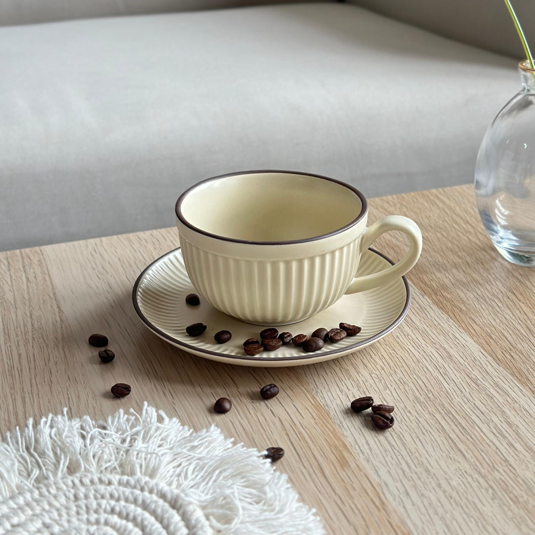 Set 6 tasses 10x6cm et sous-tasses 15cm