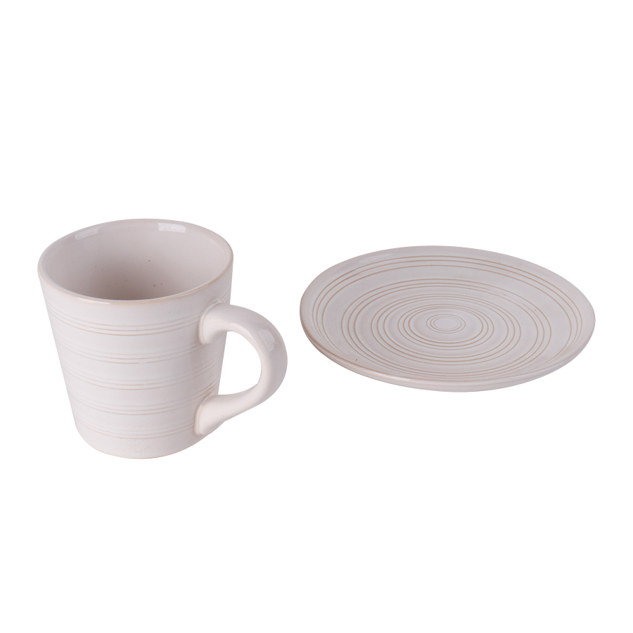 Set 6 tasses 9x8,50cm et sous tasses 15,50cm