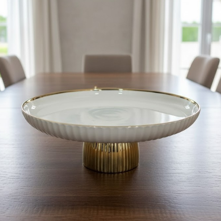 Présentoir blanc avec pied doré en porcelaine 30cm