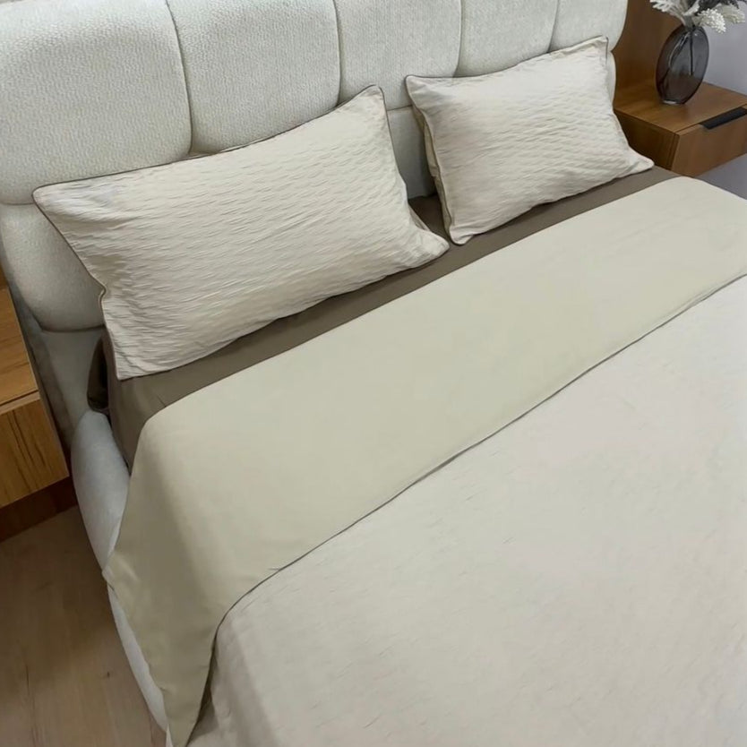 Parure de lit 4pcs 200x230cm / 245x250cm / 50x70cmx2