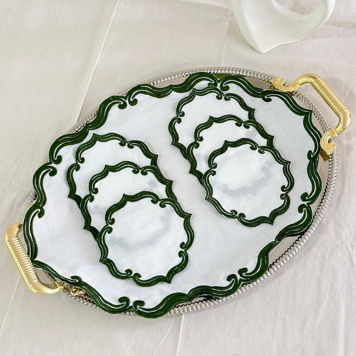 Fond de plateau oval coloré 44x32.50cm + 6 serviettes 13cm