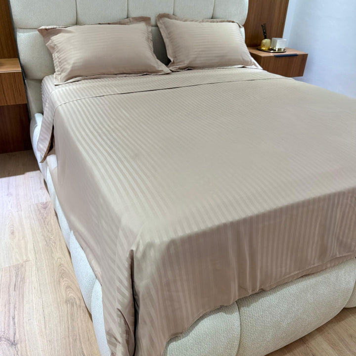 Parure de lit 4pcs 200x230cm / 250x250cm / 50x70cmx2