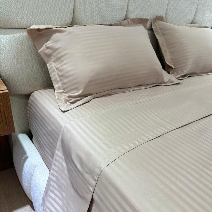 Parure de lit 4pcs 200x230cm / 250x250cm / 50x70cmx2