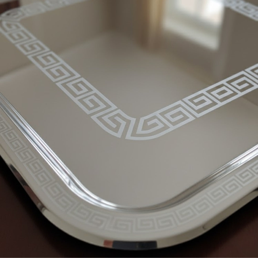 Plateau rectangulaire en métal argenté 49x34cm