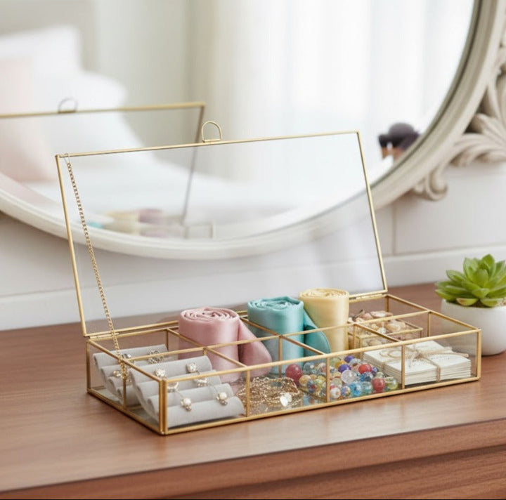 Boîte en verre rectangulaire 8 compartiments  32x16x5cm