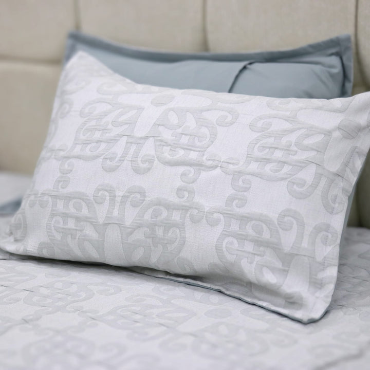 Parure de lit 3pcs 220x240cm / 2x50x70cm modèle 2