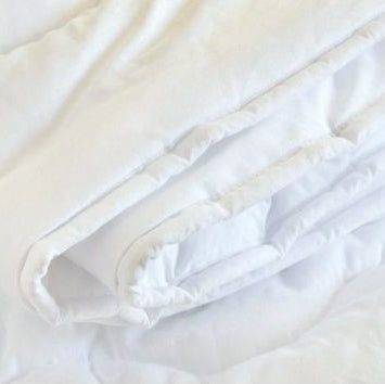 Couette microfibre 150x210cm 150g/m2