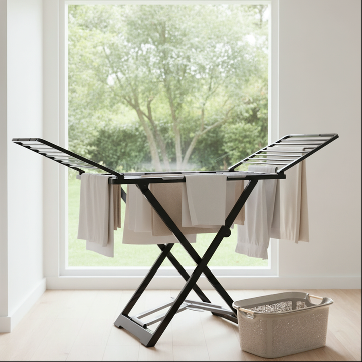 Etendoir en plastique + panier à linge 30L