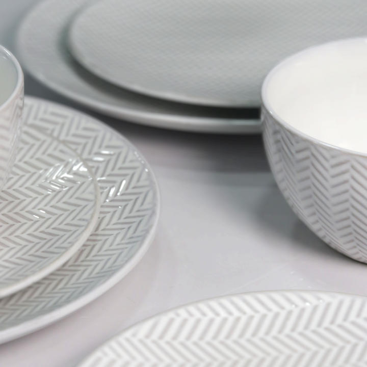 Set 3 assiettes 20cm + 2 assiettes 26cm + 3 bols 14cm en céramique