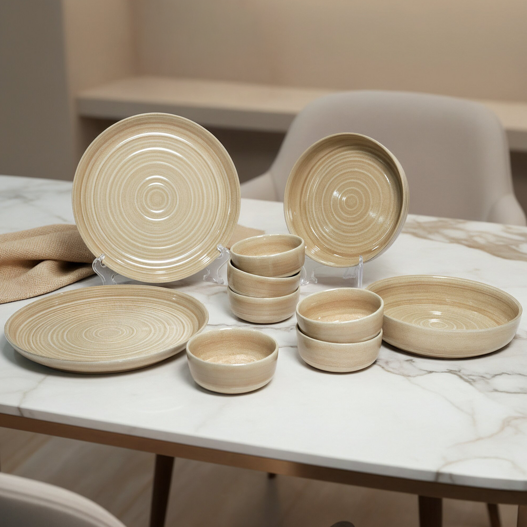 Set 2 assiettes 26cm + 2 assiettes creuses 20cm + 6 bols 10cm en céramique