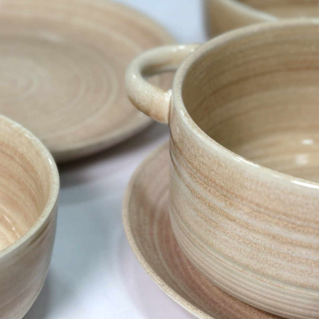 Set 3 assiettes 20cm + 3 bols 15cm + 2 bols avec anses 15cm en céramique