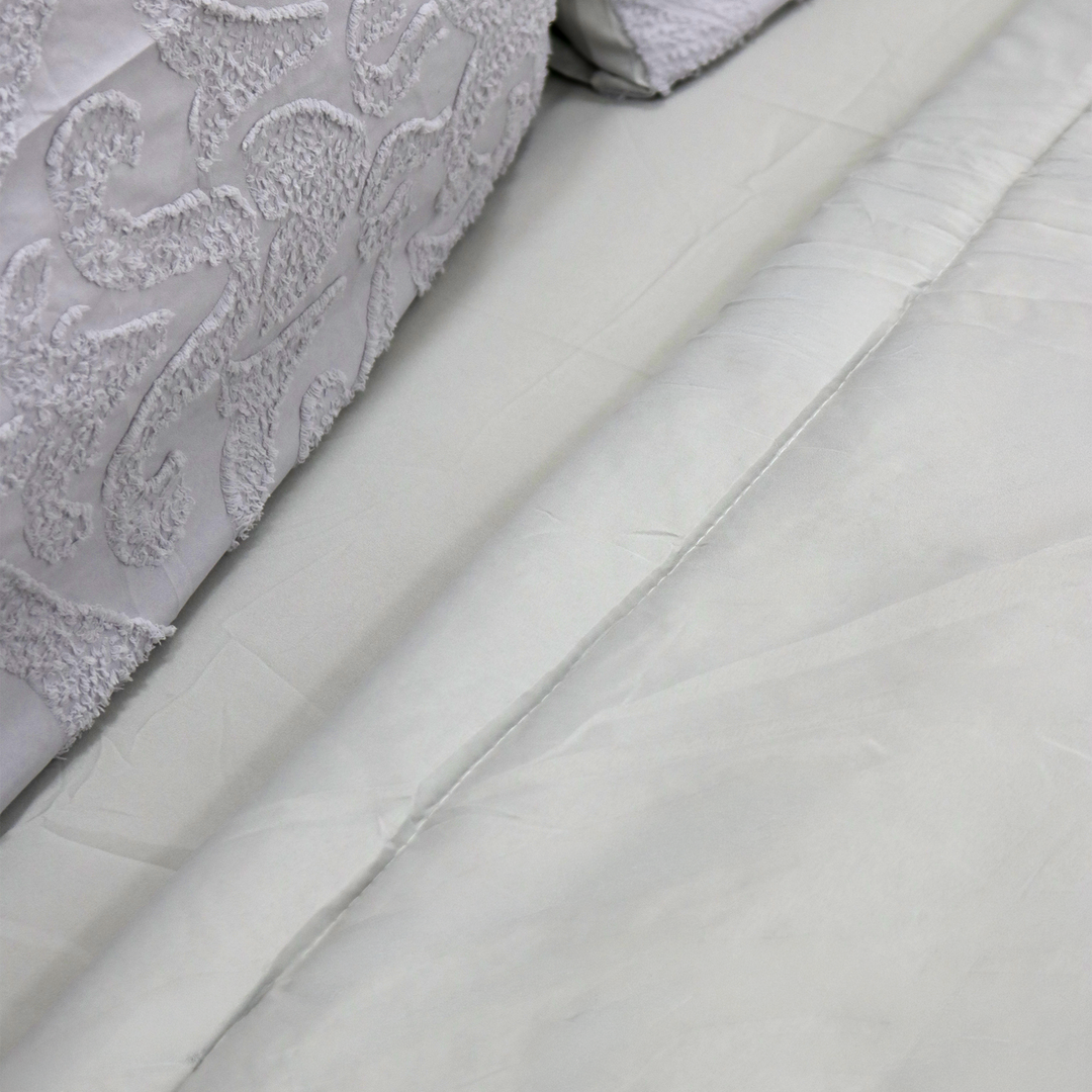 Parure de lit 4pcs 2x220x240cm / 2x50x70cm modèle 1