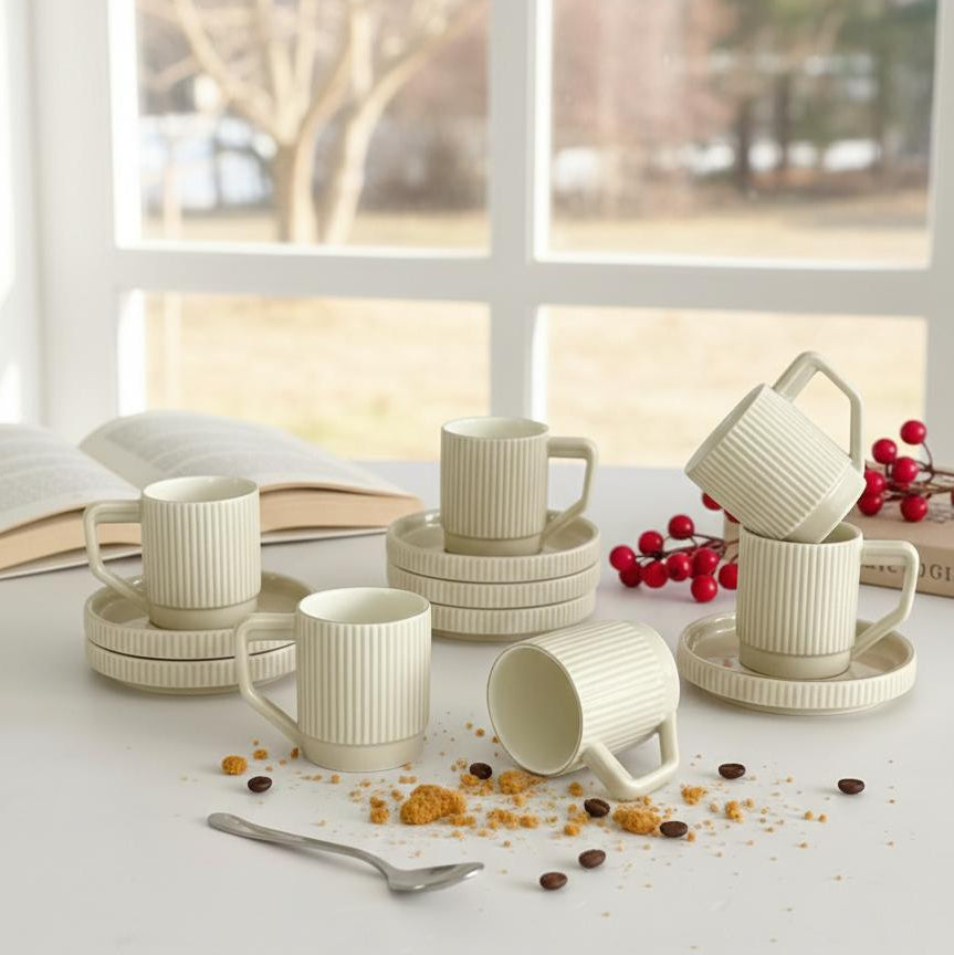 Set 6 tasses 5x6cm et sous tasses beige 10,50cm