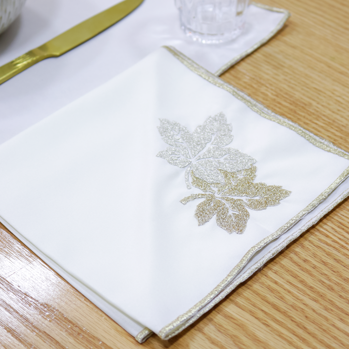 6 sets de table rectangulaires 41x30cm + 6 serviettes feuilles 38cm