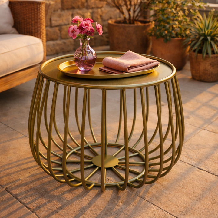Table basse ronde en métal doré 35x35cm